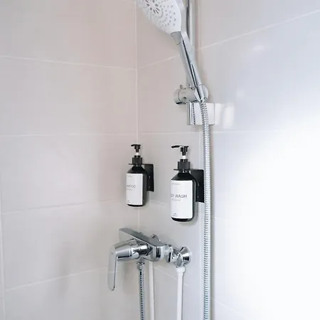 Cosy, Proche Universite,parking Gratuit Et Wifi Debit - Proche Centre *